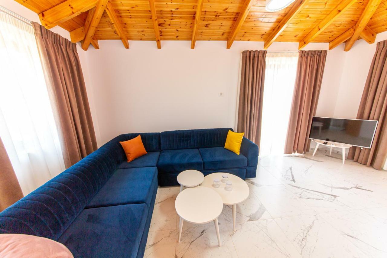 Santa Oliva Suites Ксамил Екстериор снимка