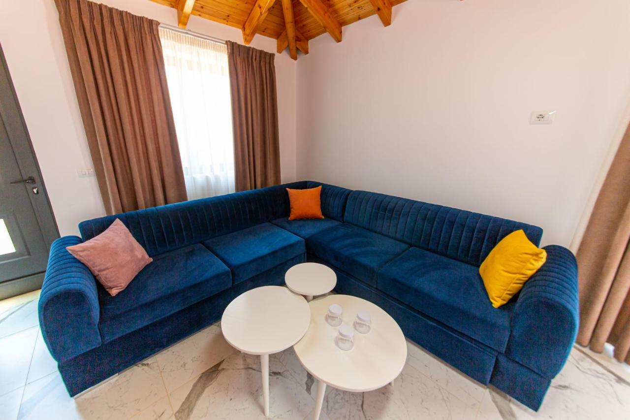 Santa Oliva Suites Ксамил Екстериор снимка