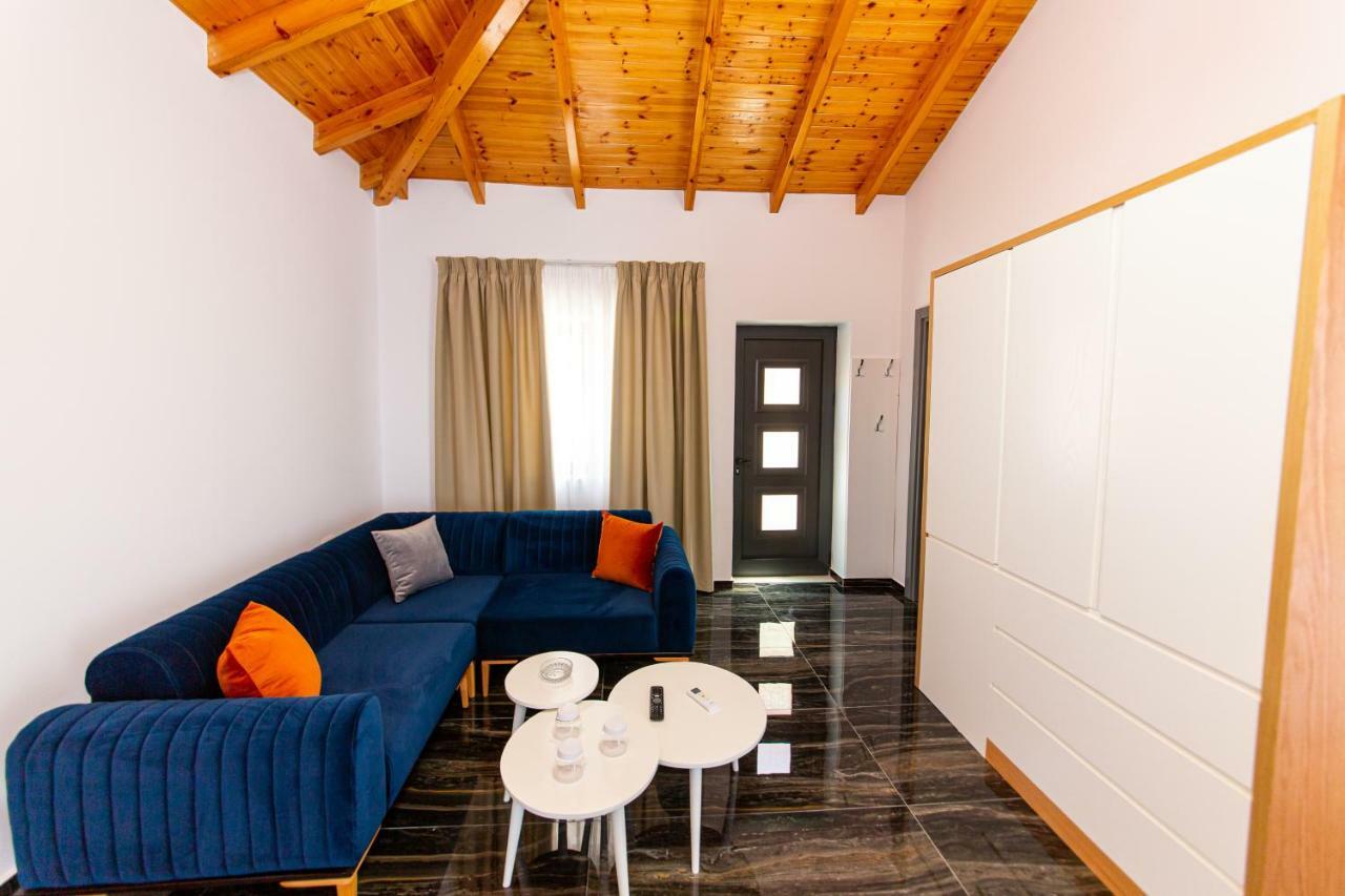 Santa Oliva Suites Ксамил Екстериор снимка