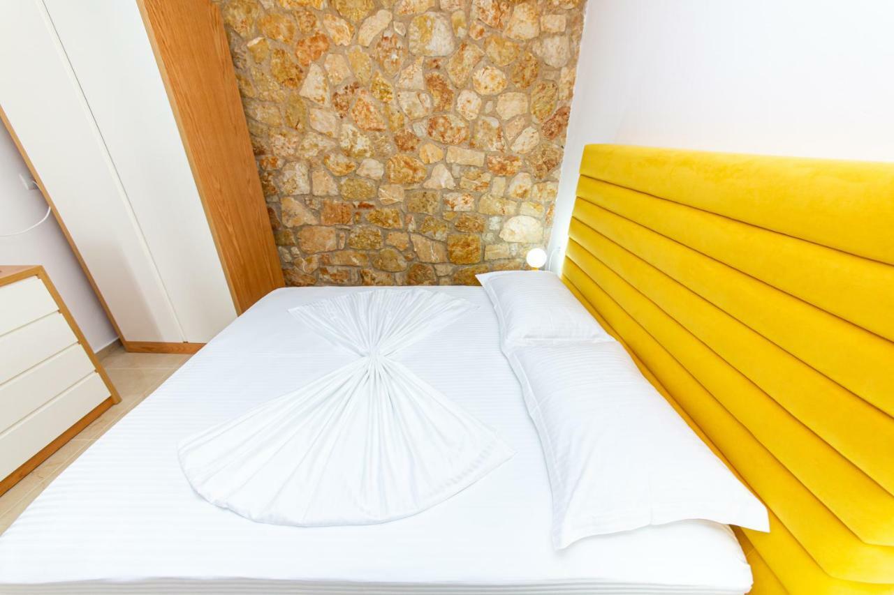 Santa Oliva Suites Ксамил Екстериор снимка